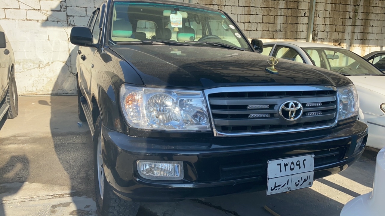 تۆیۆتا لاند کروزەر